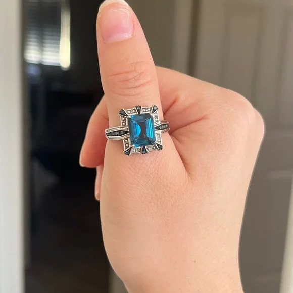 Aquamarine 925 Sterling Silver Ring Size 9 Made In Thailand - Picture 2 of 9